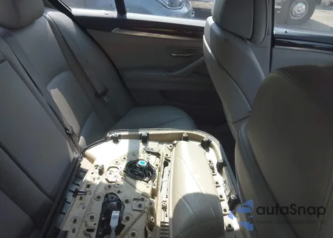 2011 BMW 535I xDrive z USA, uszkodzony, nr VIN WBAFU7C56BC779384